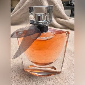 La vie est belle Eau de Parfum